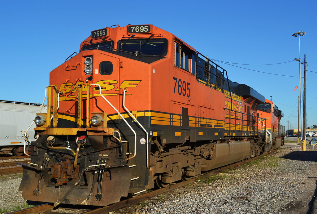 BNSF 7695
